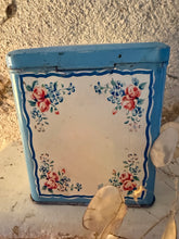Load image into Gallery viewer, Chocolat Menier Chocolat en Poudre Canister
