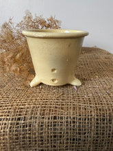 Load image into Gallery viewer, French Creamy Vintage Faisselle
