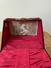 Load image into Gallery viewer, French Vintage Velvet Keep Sake Box
