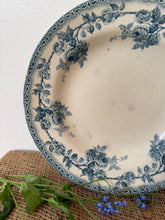 Load image into Gallery viewer, Lovely French Vintage Rose Patterned Dish
