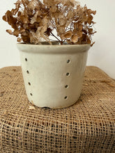 Load image into Gallery viewer, French Vintage Faisselle
