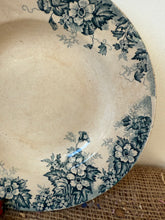 Load image into Gallery viewer, Lovely Marie Louise French Vintage Dish
