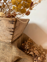 Load image into Gallery viewer, Gorgeous Large French Trug
