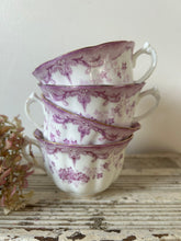 Load image into Gallery viewer, Pretty Vintage Lilac Teacups
