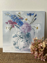 Load image into Gallery viewer, Beautiful Floral Oil Painting
