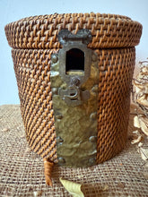 Load image into Gallery viewer, Chinese Wicker Woven Teapot Basket
