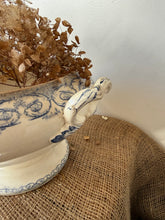 Load image into Gallery viewer, Pretty Blue Transferware Vintage Soupiere
