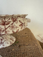 Load image into Gallery viewer, French Vintage Floral Oval Raised Tureen
