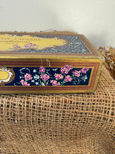 Load image into Gallery viewer, French Vintage Roger &amp; Gallet Lavender Soapbox
