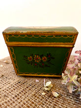 Load image into Gallery viewer, Pretty Floral Metal Box
