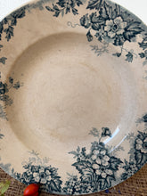 Load image into Gallery viewer, Lovely Marie Louise French Vintage Dish
