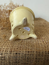 Load image into Gallery viewer, French Creamy Vintage Faisselle
