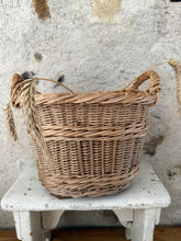 Load image into Gallery viewer, French Wicker Mini Champagne Crate
