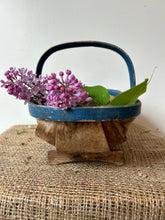 Load image into Gallery viewer, Lovely French Blue Edged Trug
