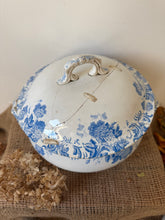 Load image into Gallery viewer, Large Blue Ironstone Soupiere
