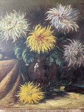 Load image into Gallery viewer, Beautiful Dahlia Vintage Oil on Canvas
