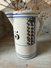 Load image into Gallery viewer, French #5 Archers Jug

