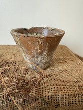 Load image into Gallery viewer, French Sap Pot
