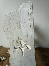 Load image into Gallery viewer, Gorgeous French Chippy White Painted Wooden Shelves
