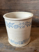 Load image into Gallery viewer, Vintage French St Uze Sel Pot
