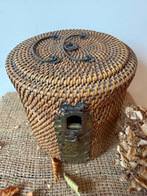 Load image into Gallery viewer, Chinese Wicker Woven Teapot Basket
