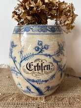 Load image into Gallery viewer, Vintage Villeroy &amp; Boch Onion Storage Pot
