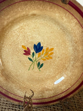Load image into Gallery viewer, Beautiful Buttery Floral Plate
