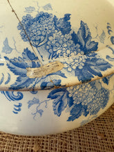 Load image into Gallery viewer, Large Blue Ironstone Soupiere
