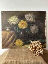 Load image into Gallery viewer, Beautiful Dahlia Vintage Oil on Canvas
