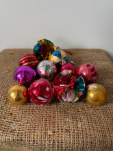 Load image into Gallery viewer, Set of 9 Vintage Glass Baubles
