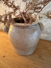 Load image into Gallery viewer, French Neutral Mottled Confit Pot
