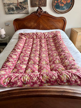 Load image into Gallery viewer, Beautiful Plump Vintage Eiderdown
