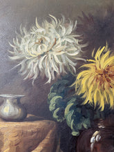 Load image into Gallery viewer, Beautiful Dahlia Vintage Oil on Canvas
