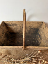 Load image into Gallery viewer, Gorgeous Large French Trug
