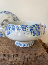 Load image into Gallery viewer, Large Blue Ironstone Soupiere
