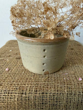 Load image into Gallery viewer, French Simple Vintage Faisselle
