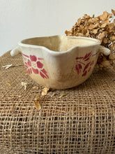 Load image into Gallery viewer, Pink Buttery French Double Spouted Saucier
