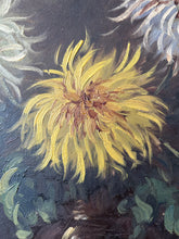 Load image into Gallery viewer, Beautiful Dahlia Vintage Oil on Canvas
