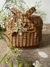 Load image into Gallery viewer, Cute French Bressan Small Basket
