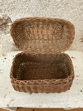 Load image into Gallery viewer, Cute French Mini Bressan Basket
