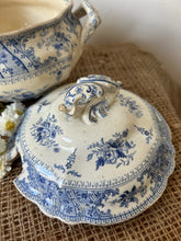 Load image into Gallery viewer, Vintage Blue and White Lidded Pot
