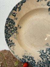 Load image into Gallery viewer, Lovely Marie Louise French Vintage Dish
