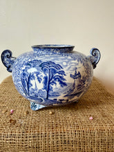 Load image into Gallery viewer, Blue and White Vintage Pot / Urn
