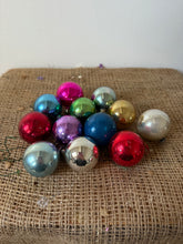Load image into Gallery viewer, Set of 12 Vintage Glass Baubles
