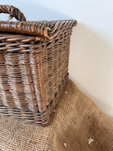 Load image into Gallery viewer, Lovely Vintage Wicker Basket

