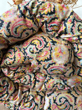 Load image into Gallery viewer, Fabulous Plump Paisley Eiderdown
