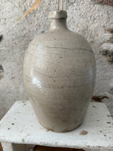 Load image into Gallery viewer, Elegant Neutral Stoneware Jar
