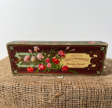 Load image into Gallery viewer, Very Pretty Roger &amp; Gallet Vintage Soap Box
