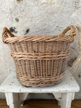 Load image into Gallery viewer, French Wicker Mini Champagne Crate
