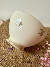 Load image into Gallery viewer, French Floral Cafe au Lait
